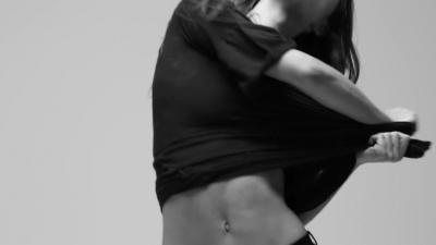 GIRLS_IN_FRAME___PHOEBE_TONKIN_435.jpg
