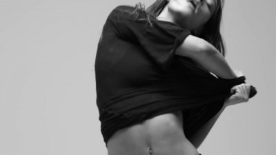 GIRLS_IN_FRAME___PHOEBE_TONKIN_436.jpg