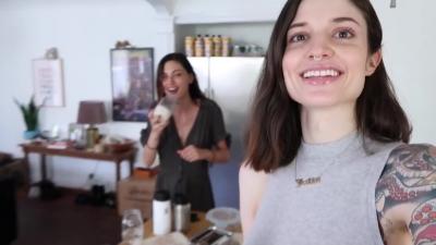 How_to_ZERO_WASTE_grocery_shop_with_Phoebe_Tonkin_282B_vegan_lunch_recipe29_0002.jpg