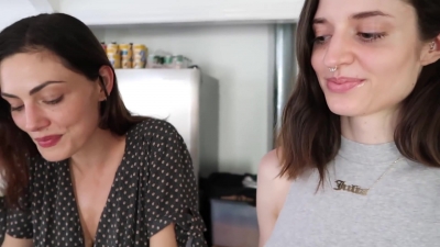 How_to_ZERO_WASTE_grocery_shop_with_Phoebe_Tonkin_282B_vegan_lunch_recipe29_0064.jpg
