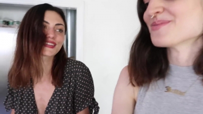 How_to_ZERO_WASTE_grocery_shop_with_Phoebe_Tonkin_282B_vegan_lunch_recipe29_0421.jpg