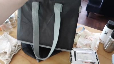 How_to_ZERO_WASTE_grocery_shop_with_Phoebe_Tonkin_282B_vegan_lunch_recipe29_0450.jpg