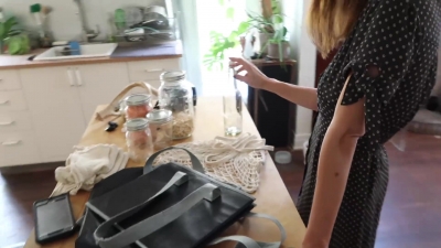 How_to_ZERO_WASTE_grocery_shop_with_Phoebe_Tonkin_282B_vegan_lunch_recipe29_0730.jpg