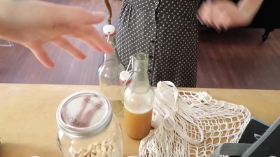 How_to_ZERO_WASTE_grocery_shop_with_Phoebe_Tonkin_282B_vegan_lunch_recipe29_0791.jpg
