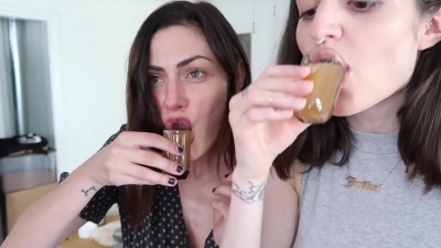 How_to_ZERO_WASTE_grocery_shop_with_Phoebe_Tonkin_282B_vegan_lunch_recipe29_0839.jpg