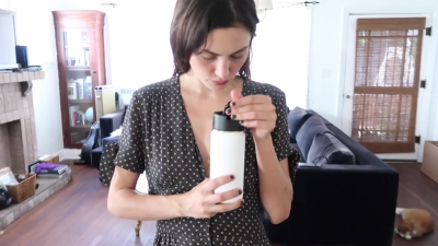 How_to_ZERO_WASTE_grocery_shop_with_Phoebe_Tonkin_282B_vegan_lunch_recipe29_0941.jpg