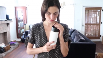 How_to_ZERO_WASTE_grocery_shop_with_Phoebe_Tonkin_282B_vegan_lunch_recipe29_0942.jpg