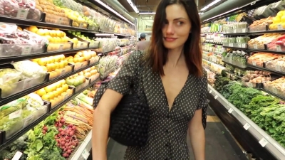 How_to_ZERO_WASTE_grocery_shop_with_Phoebe_Tonkin_282B_vegan_lunch_recipe29_1101.jpg