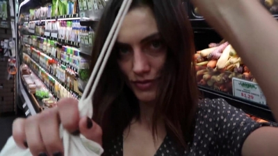 How_to_ZERO_WASTE_grocery_shop_with_Phoebe_Tonkin_282B_vegan_lunch_recipe29_1124.jpg