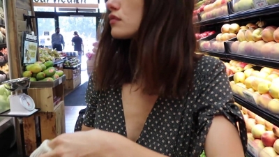 How_to_ZERO_WASTE_grocery_shop_with_Phoebe_Tonkin_282B_vegan_lunch_recipe29_1223.jpg
