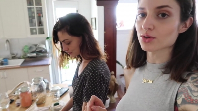 How_to_ZERO_WASTE_grocery_shop_with_Phoebe_Tonkin_282B_vegan_lunch_recipe29_1492.jpg