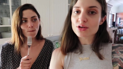 How_to_ZERO_WASTE_grocery_shop_with_Phoebe_Tonkin_282B_vegan_lunch_recipe29_1891.jpg