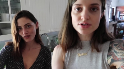 How_to_ZERO_WASTE_grocery_shop_with_Phoebe_Tonkin_282B_vegan_lunch_recipe29_1918.jpg