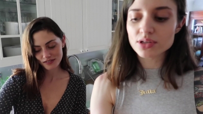 How_to_ZERO_WASTE_grocery_shop_with_Phoebe_Tonkin_282B_vegan_lunch_recipe29_1920.jpg