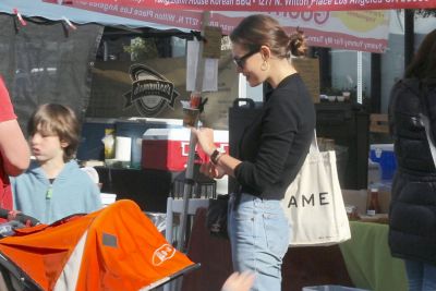 Out_at_the_Farmers_Market_in_Studio_City___281329.jpg
