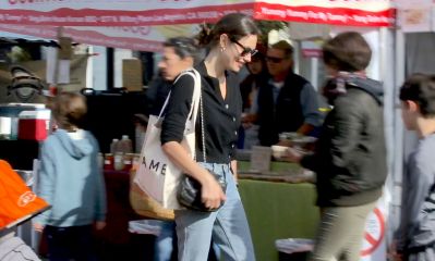 Out_at_the_Farmers_Market_in_Studio_City___281429.jpg