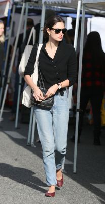 Out_at_the_Farmers_Market_in_Studio_City___282229.jpg