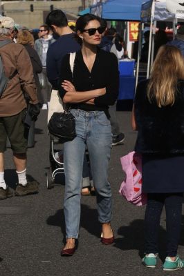 Out_at_the_Farmers_Market_in_Studio_City___284929.jpg