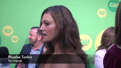 Phoebe_Tonkin_-_The_Originals_-_2013_CW_Upfronts_015.jpg