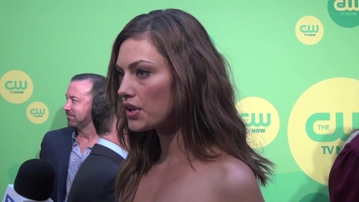 Phoebe_Tonkin_-_The_Originals_-_2013_CW_Upfronts_051.jpg
