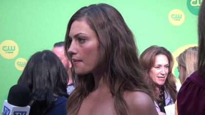 Phoebe_Tonkin_-_The_Originals_-_2013_CW_Upfronts_303.jpg