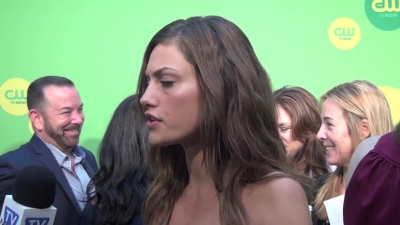 Phoebe_Tonkin_-_The_Originals_-_2013_CW_Upfronts_368.jpg