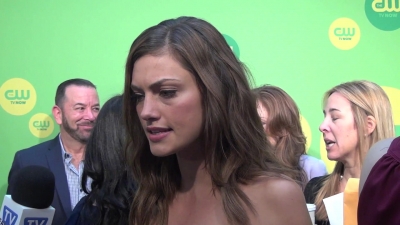 Phoebe_Tonkin_-_The_Originals_-_2013_CW_Upfronts_390.jpg