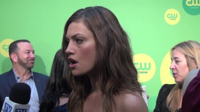 Phoebe_Tonkin_-_The_Originals_-_2013_CW_Upfronts_412.jpg