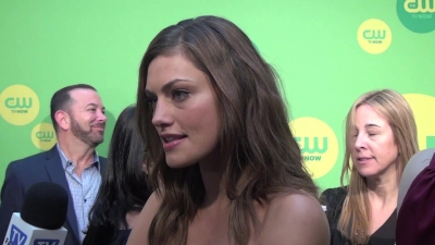 Phoebe_Tonkin_-_The_Originals_-_2013_CW_Upfronts_421.jpg
