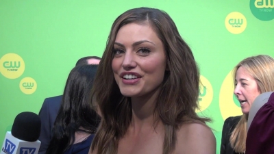 Phoebe_Tonkin_-_The_Originals_-_2013_CW_Upfronts_439.jpg