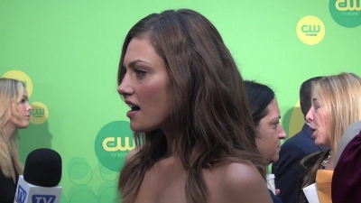 Phoebe_Tonkin_-_The_Originals_-_2013_CW_Upfronts_498.jpg