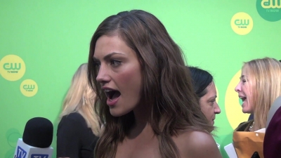 Phoebe_Tonkin_-_The_Originals_-_2013_CW_Upfronts_505.jpg