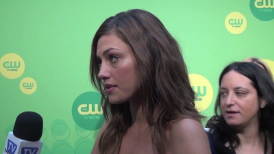 Phoebe_Tonkin_-_The_Originals_-_2013_CW_Upfronts_587.jpg