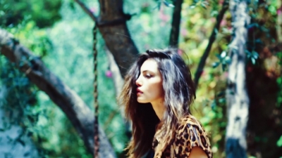 Phoebe_Tonkin_In_Focus___Watch_The_Originals__Actress_and_Aussie_Beauty_on_The_Influence_180.jpg