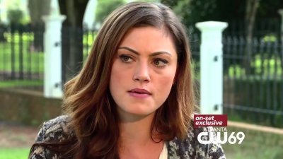 Phoebe_Tonkin_Interview_0326~0.jpg