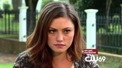 Phoebe_Tonkin_Interview_0413.jpg