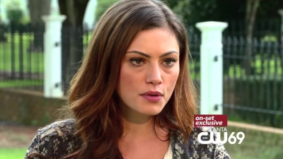 Phoebe_Tonkin_Interview_0505.jpg