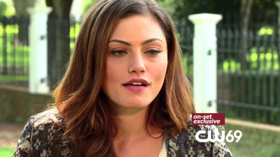 Phoebe_Tonkin_Interview_0717.jpg
