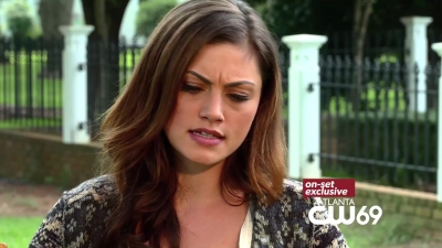 Phoebe_Tonkin_Interview_1122.jpg