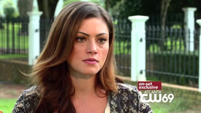 Phoebe_Tonkin_Interview_1206.jpg