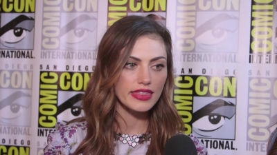 Phoebe_Tonkin_Interview__The_Originals__Interview_-_Comic_Con_2016_0006.jpg