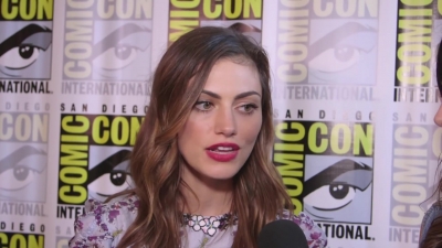 Phoebe_Tonkin_Interview__The_Originals__Interview_-_Comic_Con_2016_0015.jpg