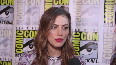 Phoebe_Tonkin_Interview__The_Originals__Interview_-_Comic_Con_2016_0016.jpg