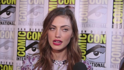 Phoebe_Tonkin_Interview__The_Originals__Interview_-_Comic_Con_2016_0023.jpg