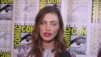 Phoebe_Tonkin_Interview__The_Originals__Interview_-_Comic_Con_2016_0024.jpg
