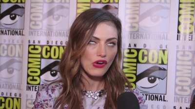 Phoebe_Tonkin_Interview__The_Originals__Interview_-_Comic_Con_2016_0038.jpg