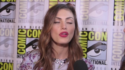 Phoebe_Tonkin_Interview__The_Originals__Interview_-_Comic_Con_2016_0042.jpg