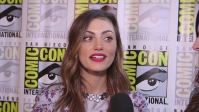 Phoebe_Tonkin_Interview__The_Originals__Interview_-_Comic_Con_2016_0068.jpg