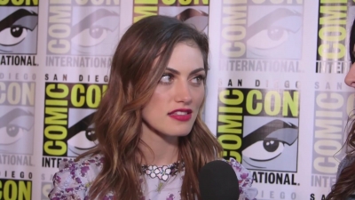 Phoebe_Tonkin_Interview__The_Originals__Interview_-_Comic_Con_2016_0080.jpg