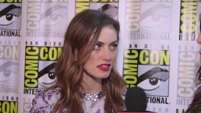 Phoebe_Tonkin_Interview__The_Originals__Interview_-_Comic_Con_2016_0083.jpg